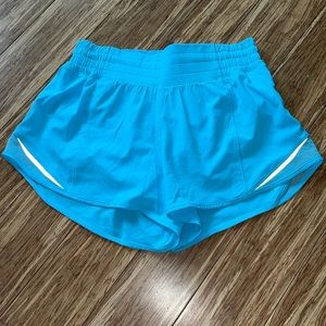 Icing blue lululemon hotty hots size 4